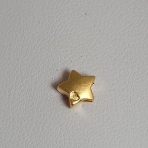 24k Real Gold Star Pendant, Approx 7.5mm.